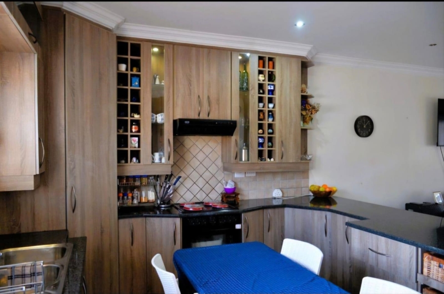 3 Bedroom Property for Sale in Wavecrest Eastern Cape